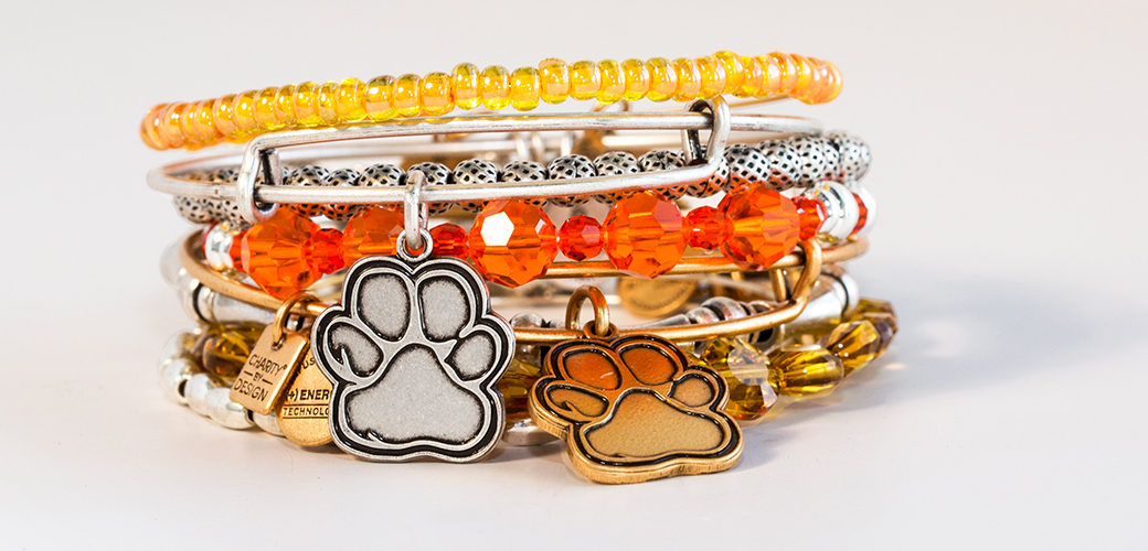 Lifestyle Brand Alex and Ani Creates "Prints of Love" Bangles in Support of ASPCA