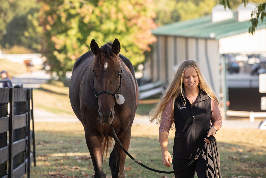 Lundi and Katrina walking