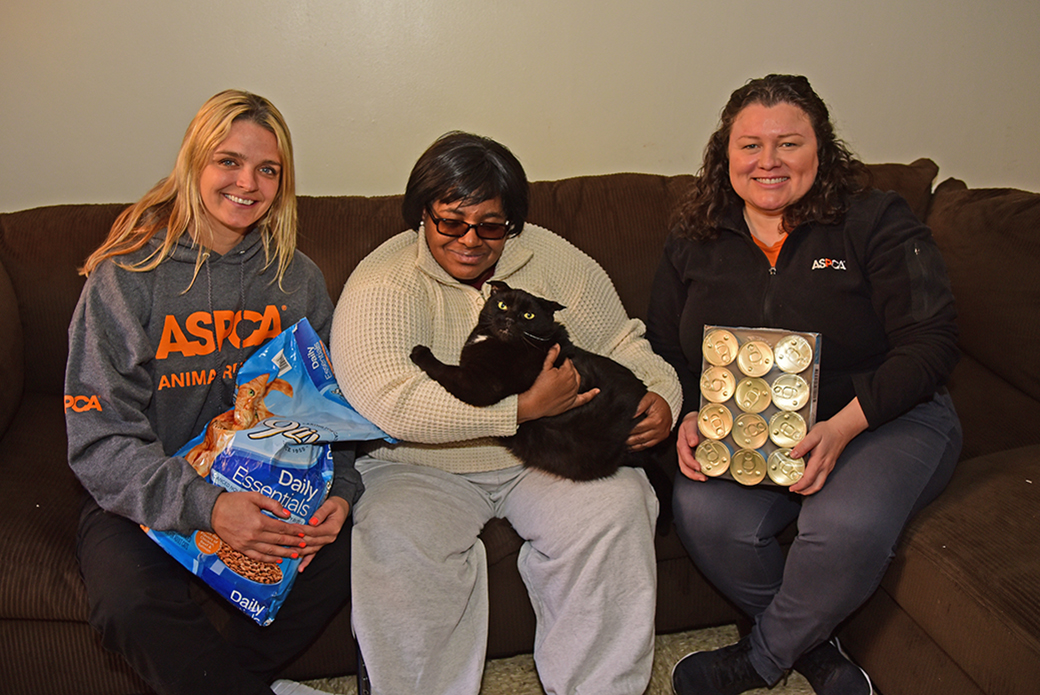 Antoinette and Cujo and volunteers